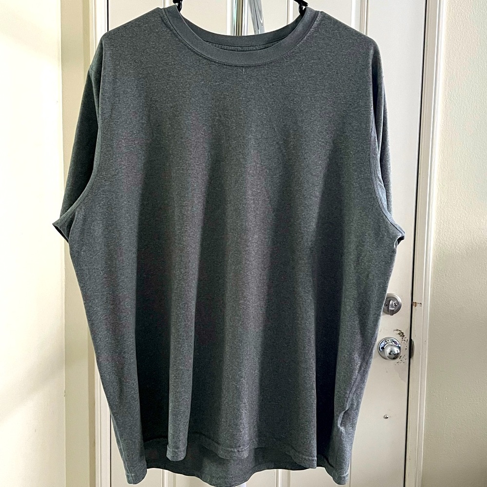Nike Dri Fit Short Sleeves Shirt - Picture 1 of 3
